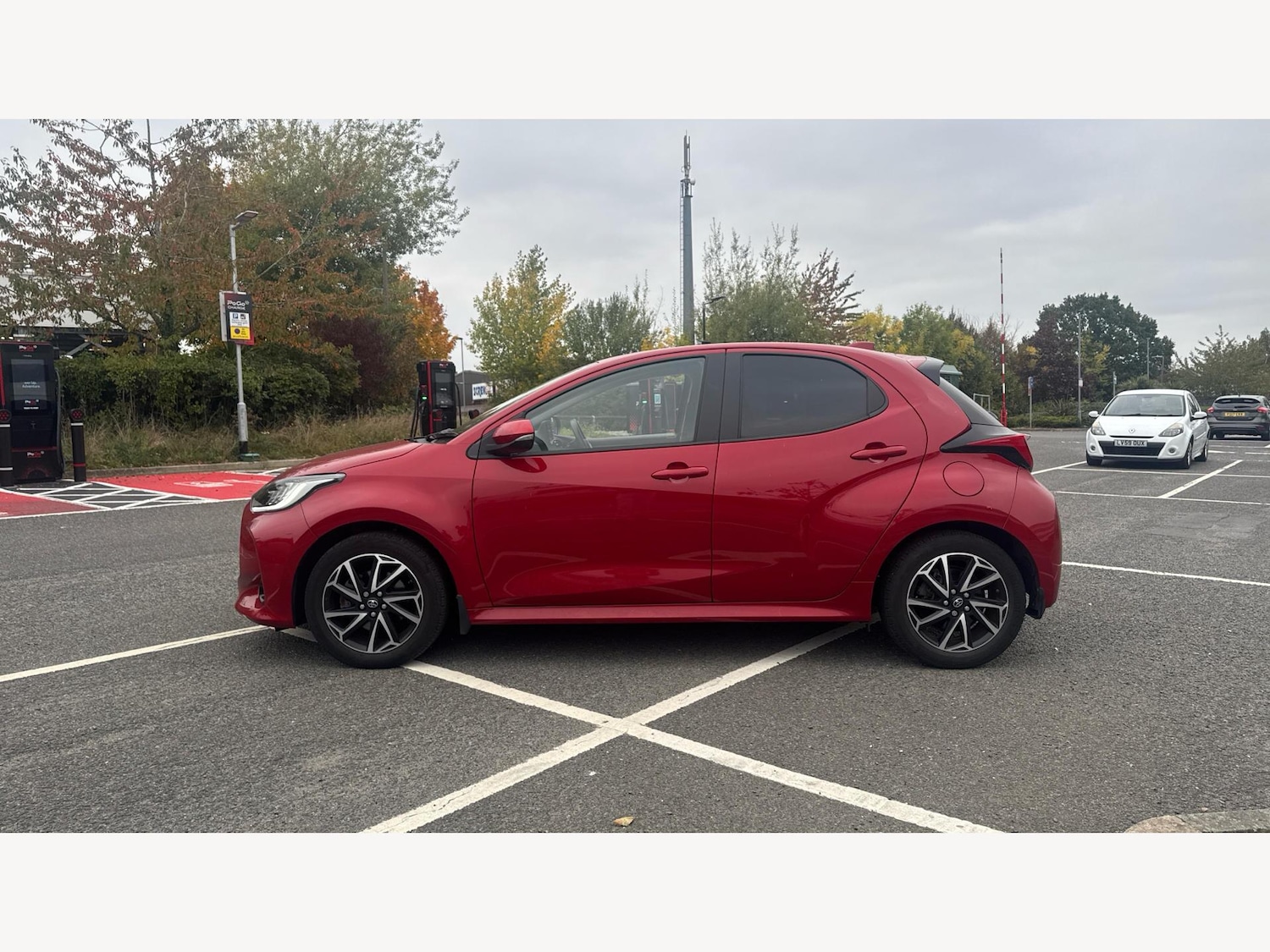 Used Toyota Yaris 2022 for sale - 76371743: Photo 19