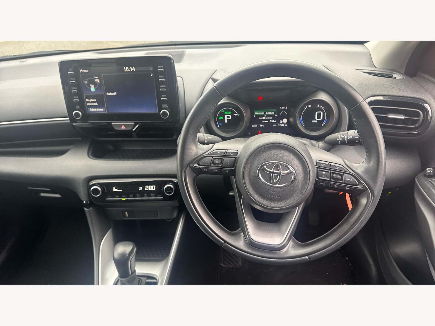 Used Toyota Yaris 2022 for sale - 76371743: Photo 8