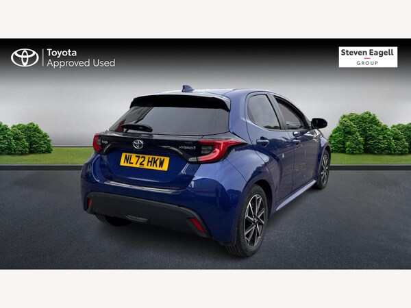 Used Toyota Yaris 2022 for sale - 76201097: Photo 2