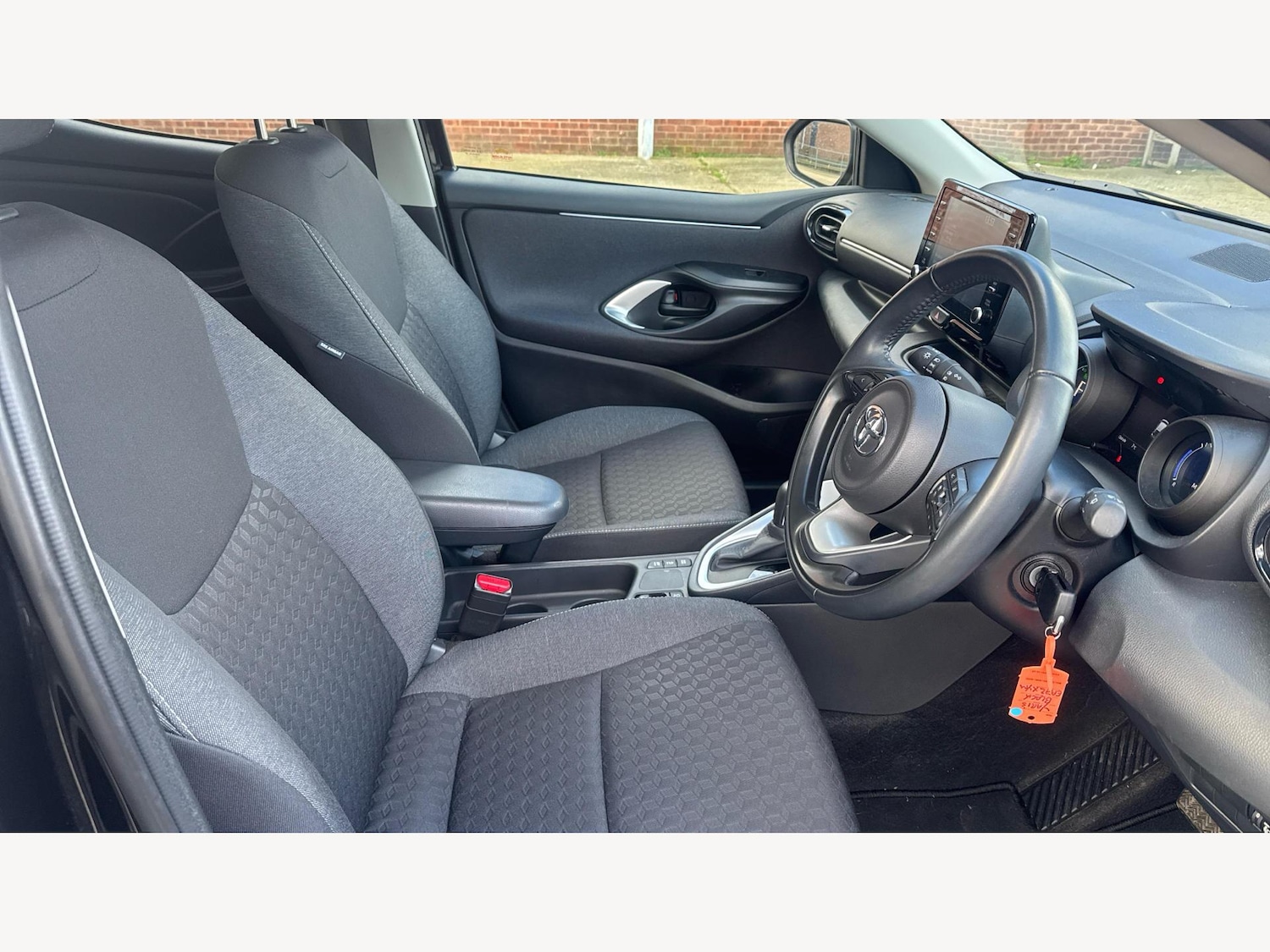 Used Toyota Yaris for sale - 77625622: Photo 13