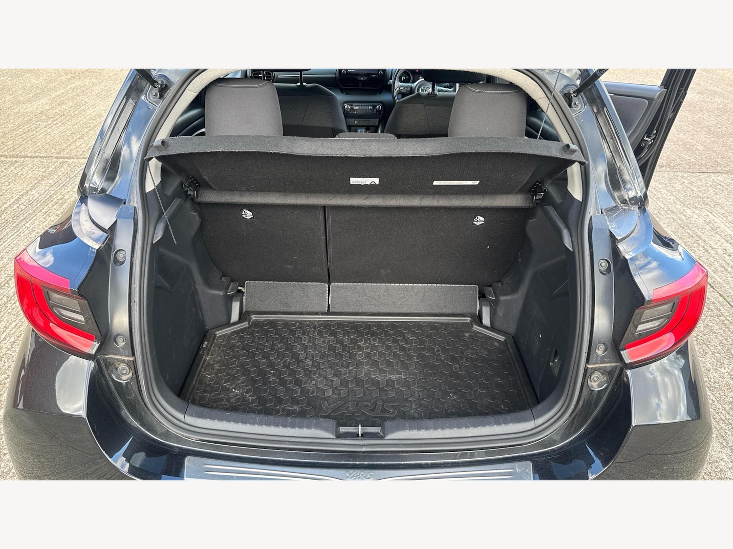 Used Toyota Yaris for sale - 77625622: Photo 16