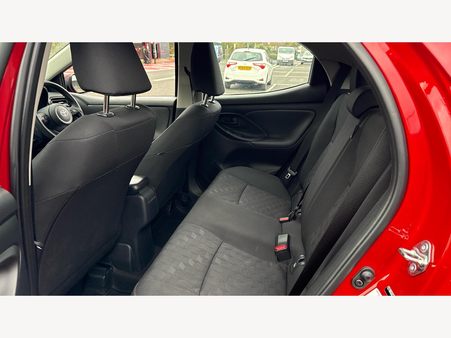 Used Toyota Yaris 2024 for sale - 76613081: Photo 15