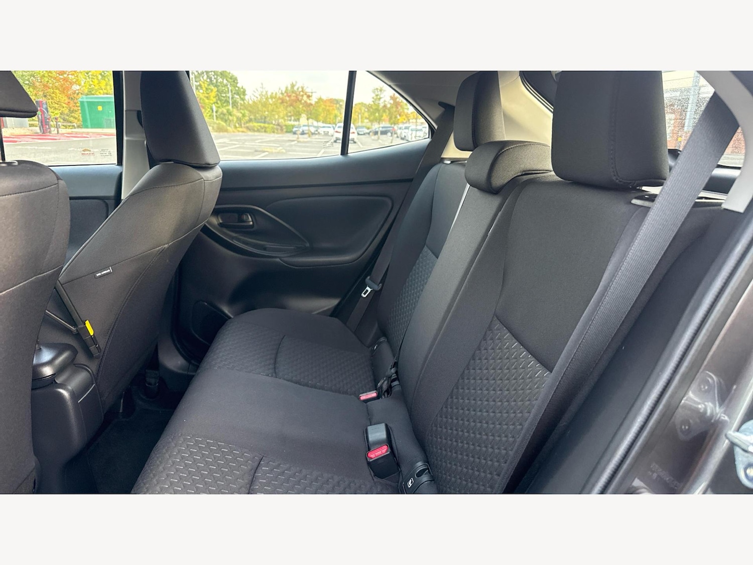 Used Toyota Yaris Cross 2024 for sale - 76370520: Photo 15