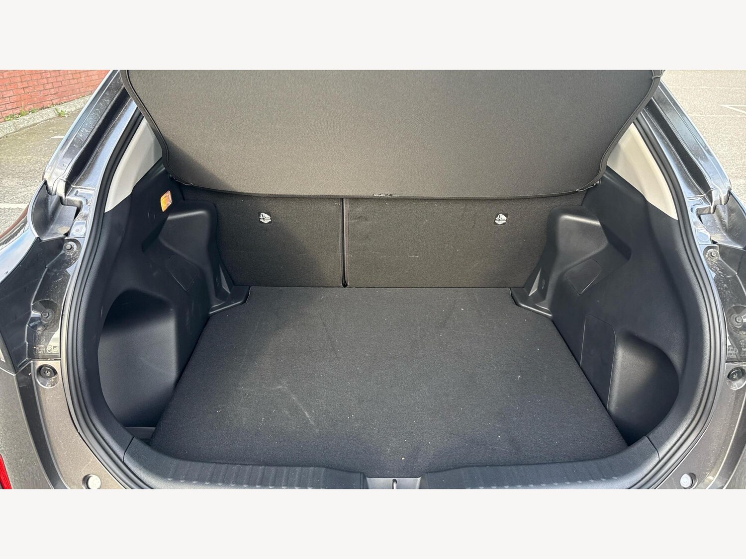 Used Toyota Yaris Cross 2024 for sale - 76370520: Photo 16