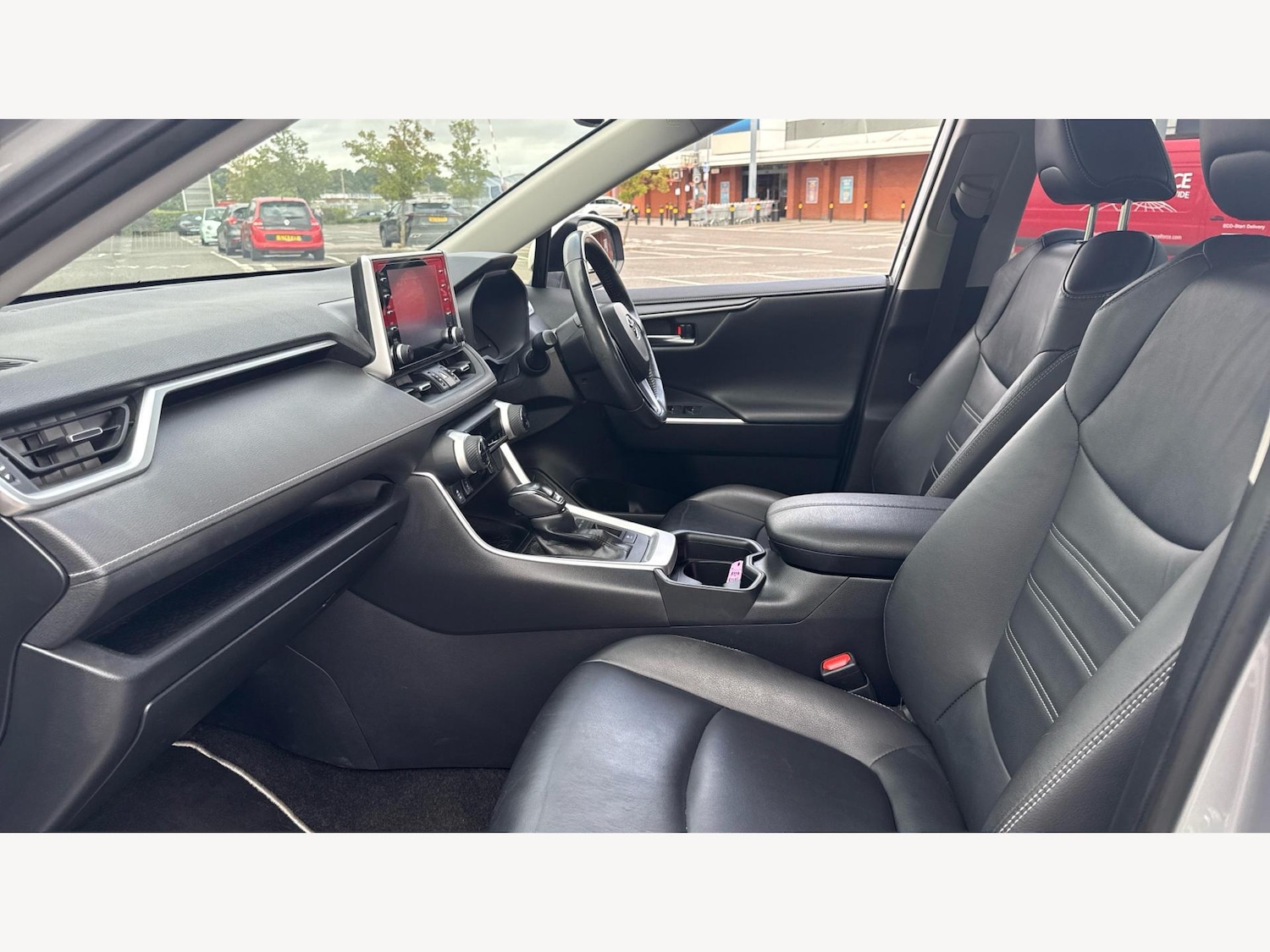 Used Toyota RAV4 2019 for sale - 76109549: Photo 12