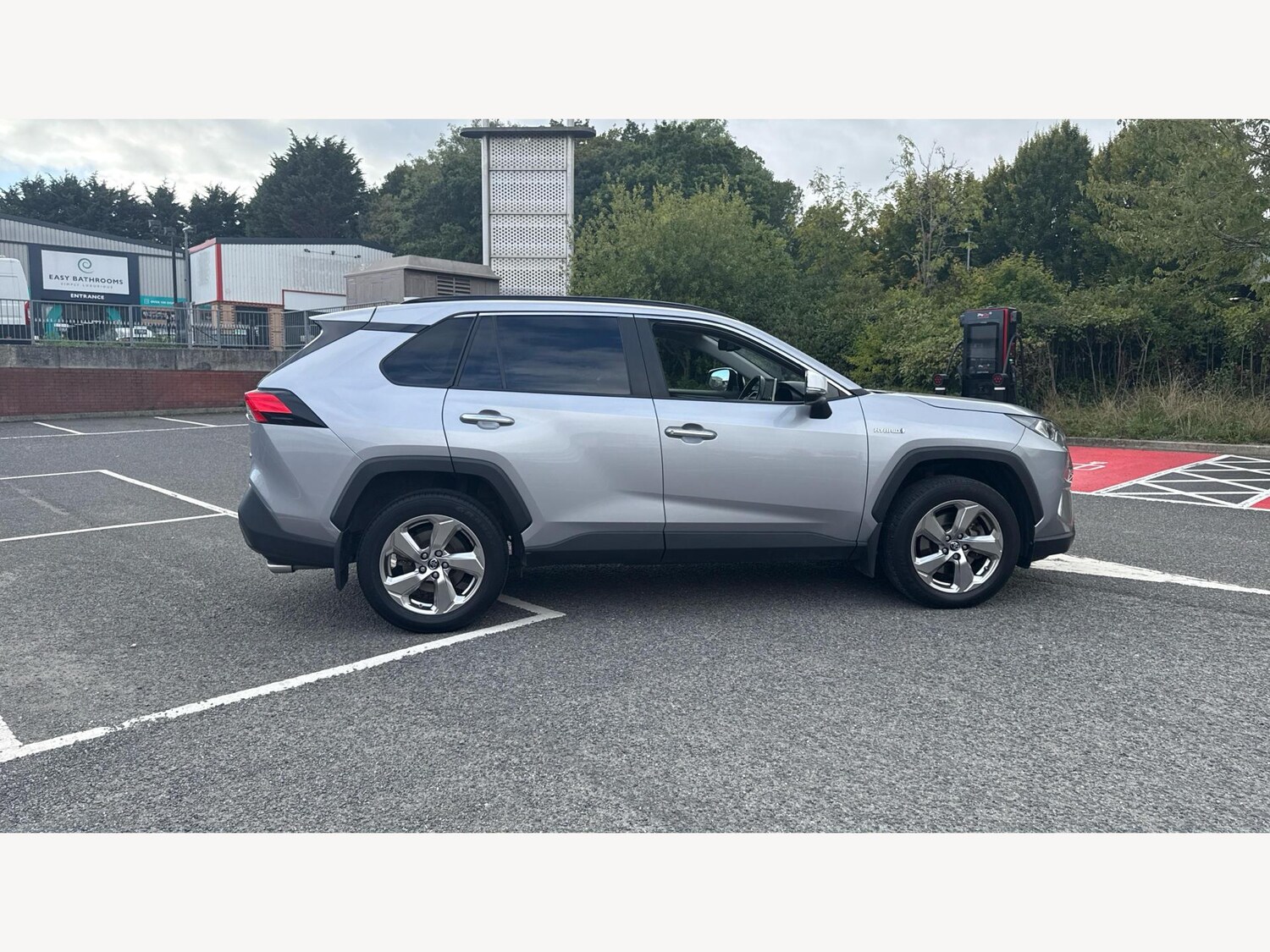 Used Toyota RAV4 2019 for sale - 76109549: Photo 18