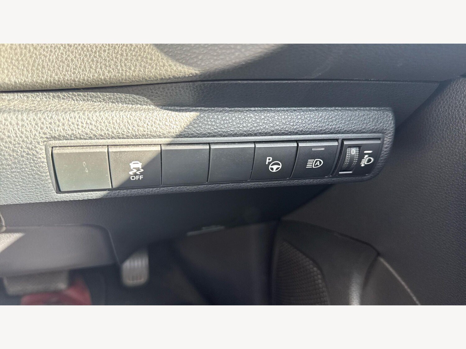 Used Toyota Corolla 2020 for sale - 77908700: Photo 31