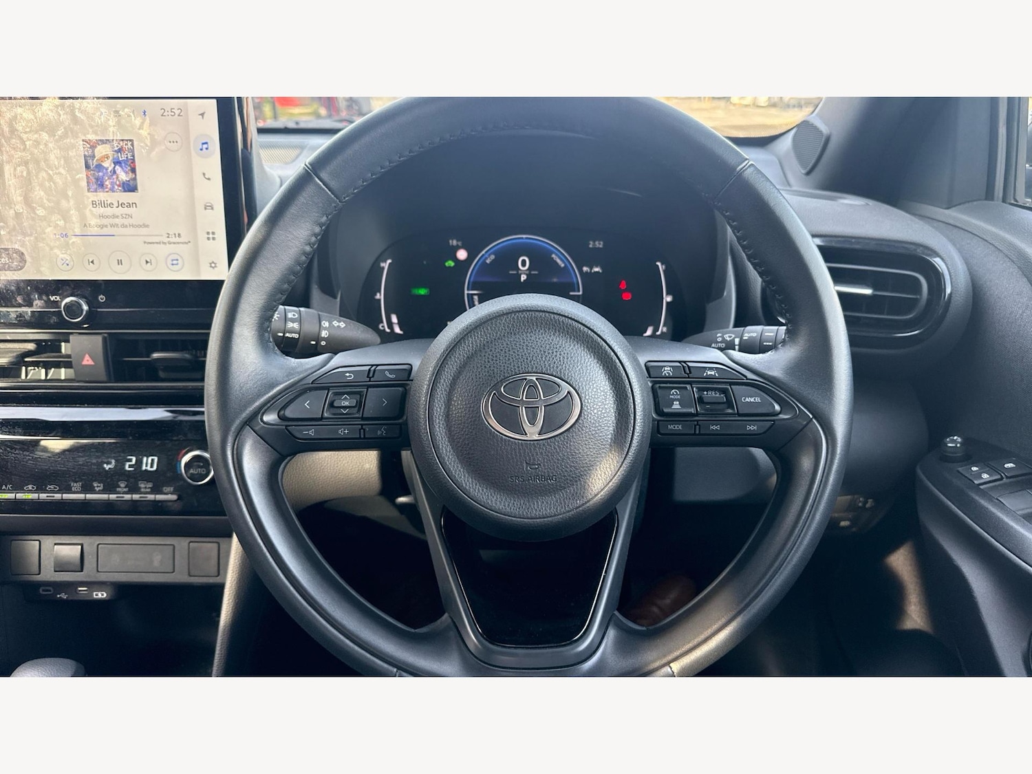 Used Toyota Yaris Cross 2024 for sale - 76370665: Photo 10