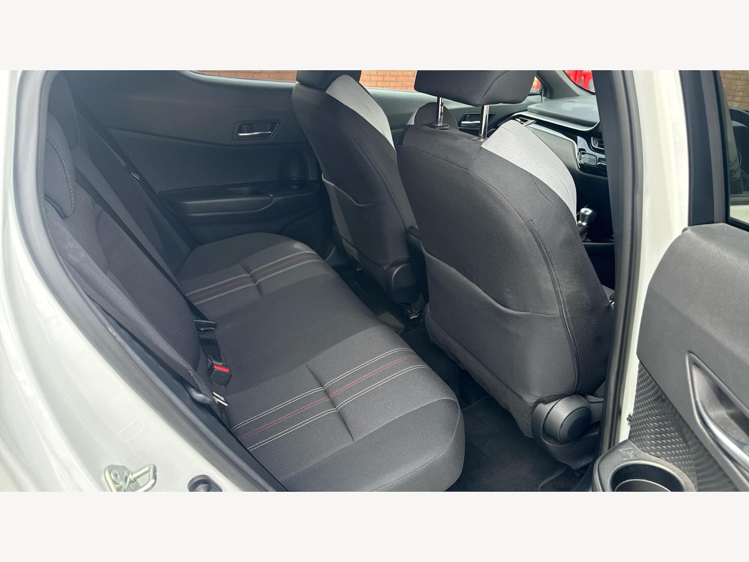 Used Toyota C-HR 2023 for sale - 76612957: Photo 14