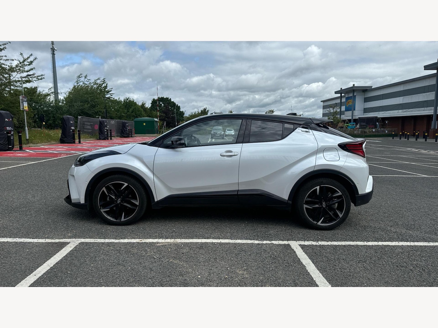 Used Toyota C-HR 2023 for sale - 76612957: Photo 19