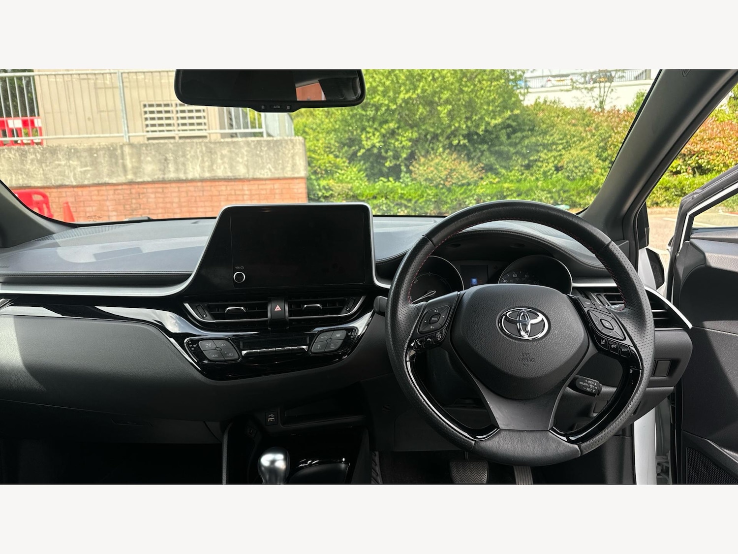 Used Toyota C-HR 2023 for sale - 76612957: Photo 7