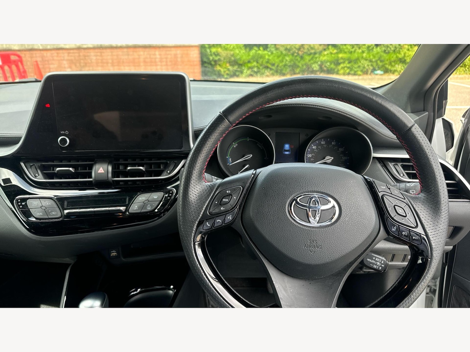 Used Toyota C-HR 2023 for sale - 76612957: Photo 8