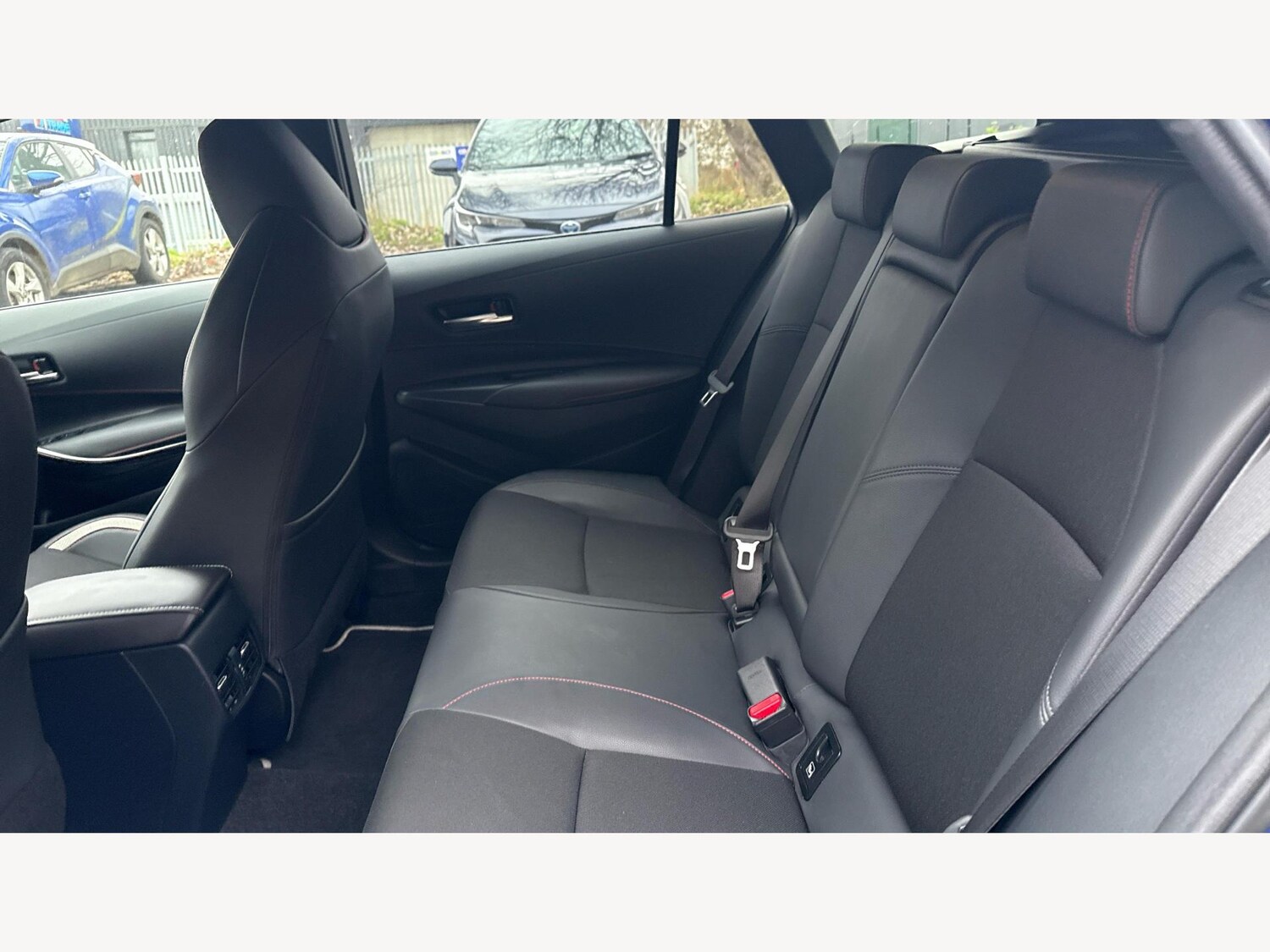 Used Toyota Corolla for sale - 77192000: Photo 15