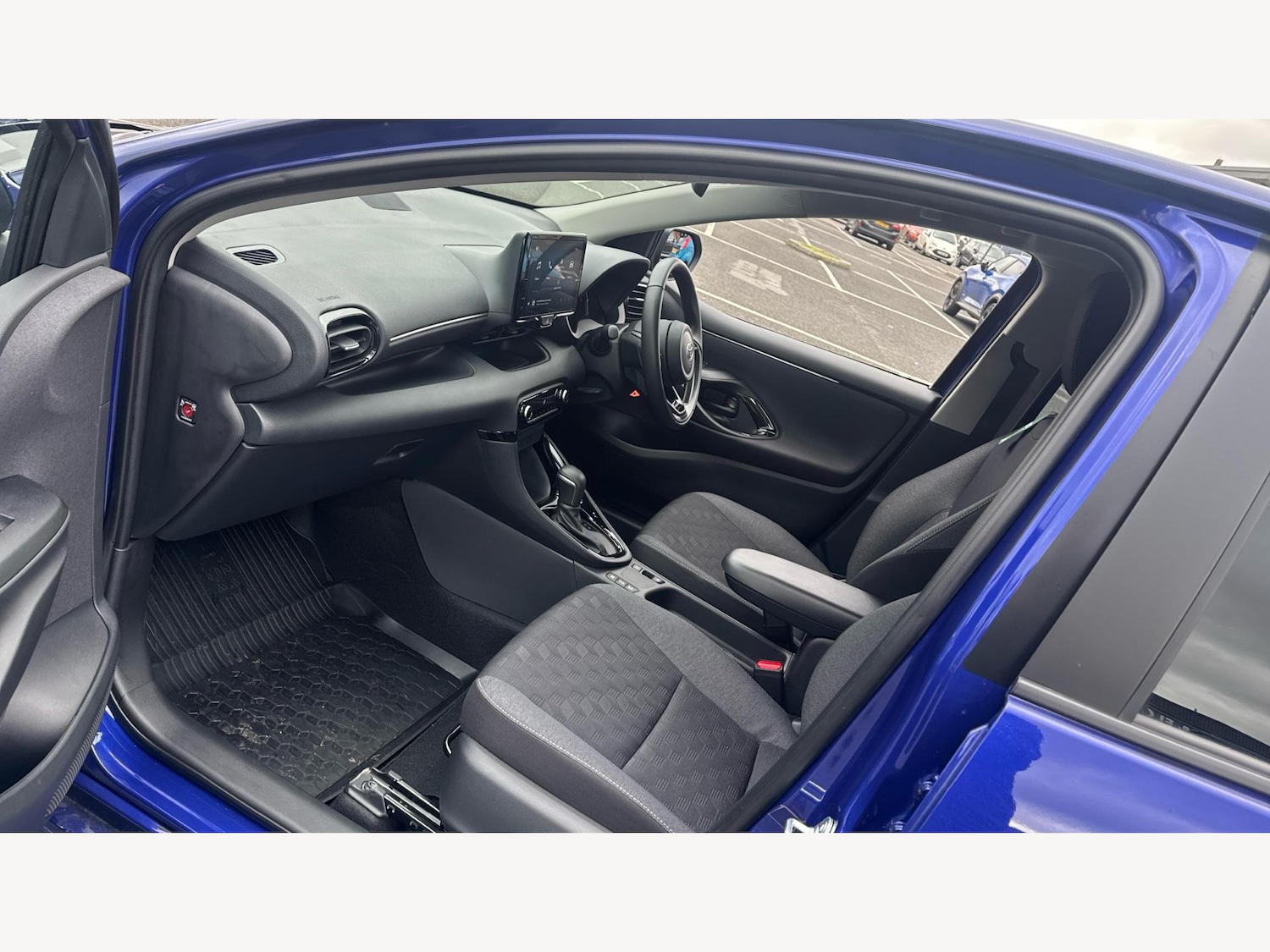 Used Toyota Yaris 2025 for sale - 77633903: Photo 12