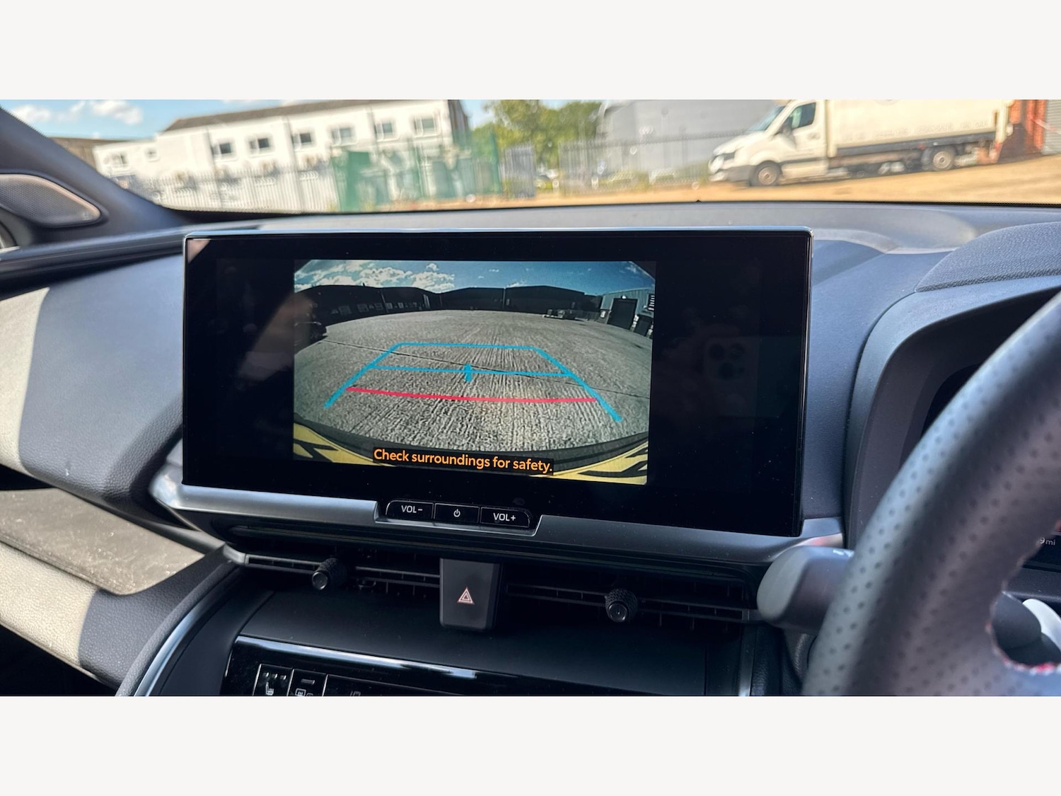 Used Toyota C-HR 2024 for sale - 76612938: Photo 25