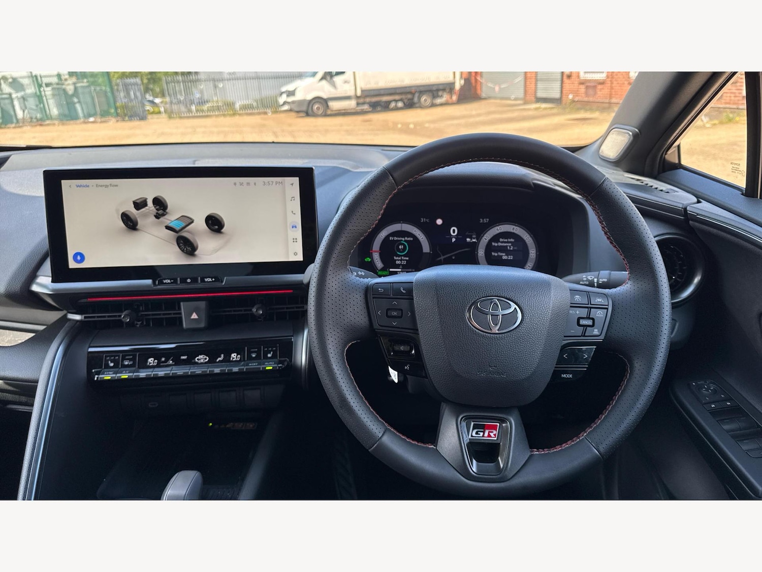 Used Toyota C-HR 2024 for sale - 76612938: Photo 8