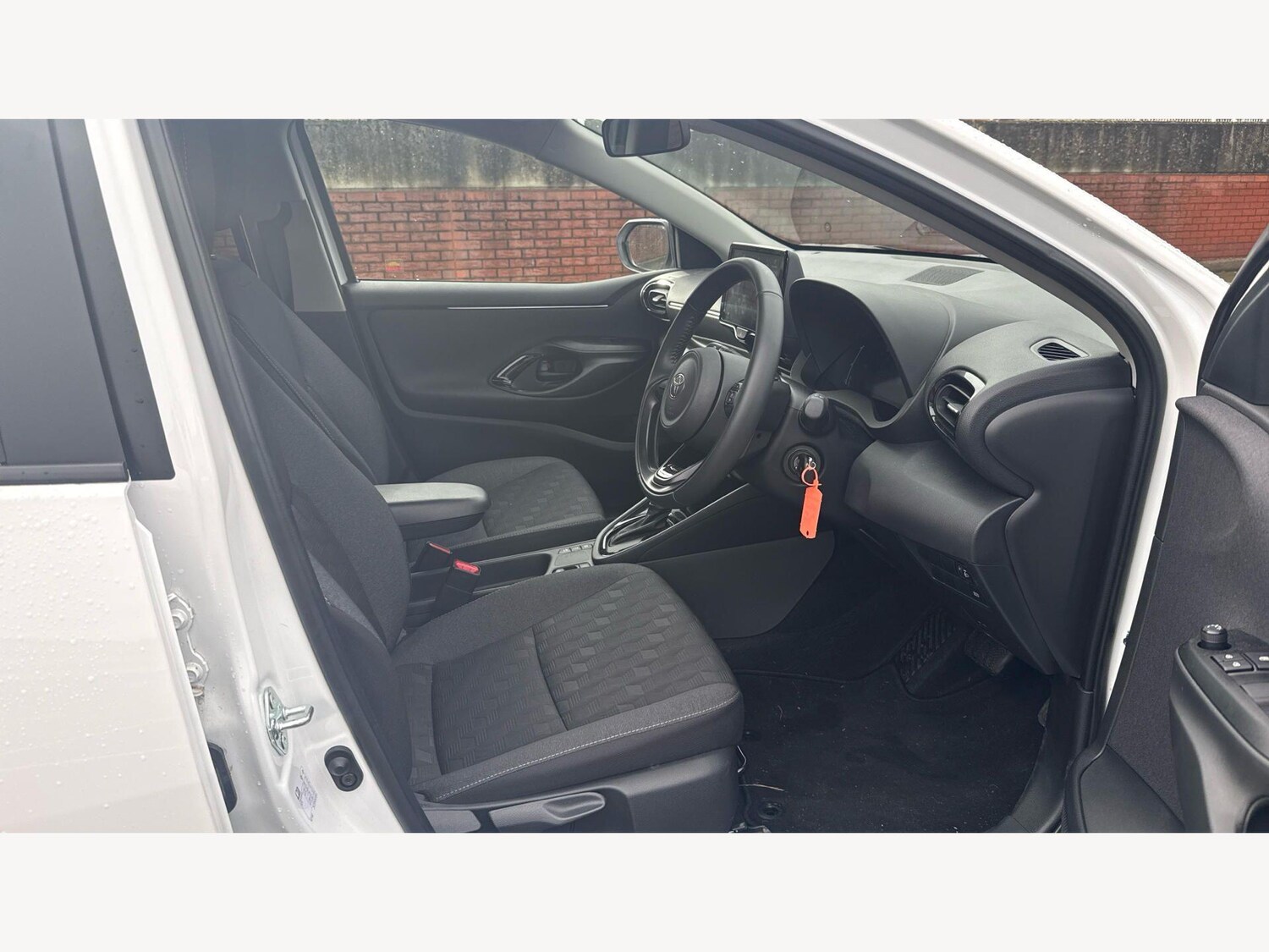 Used Toyota Yaris for sale - 77809164: Photo 13