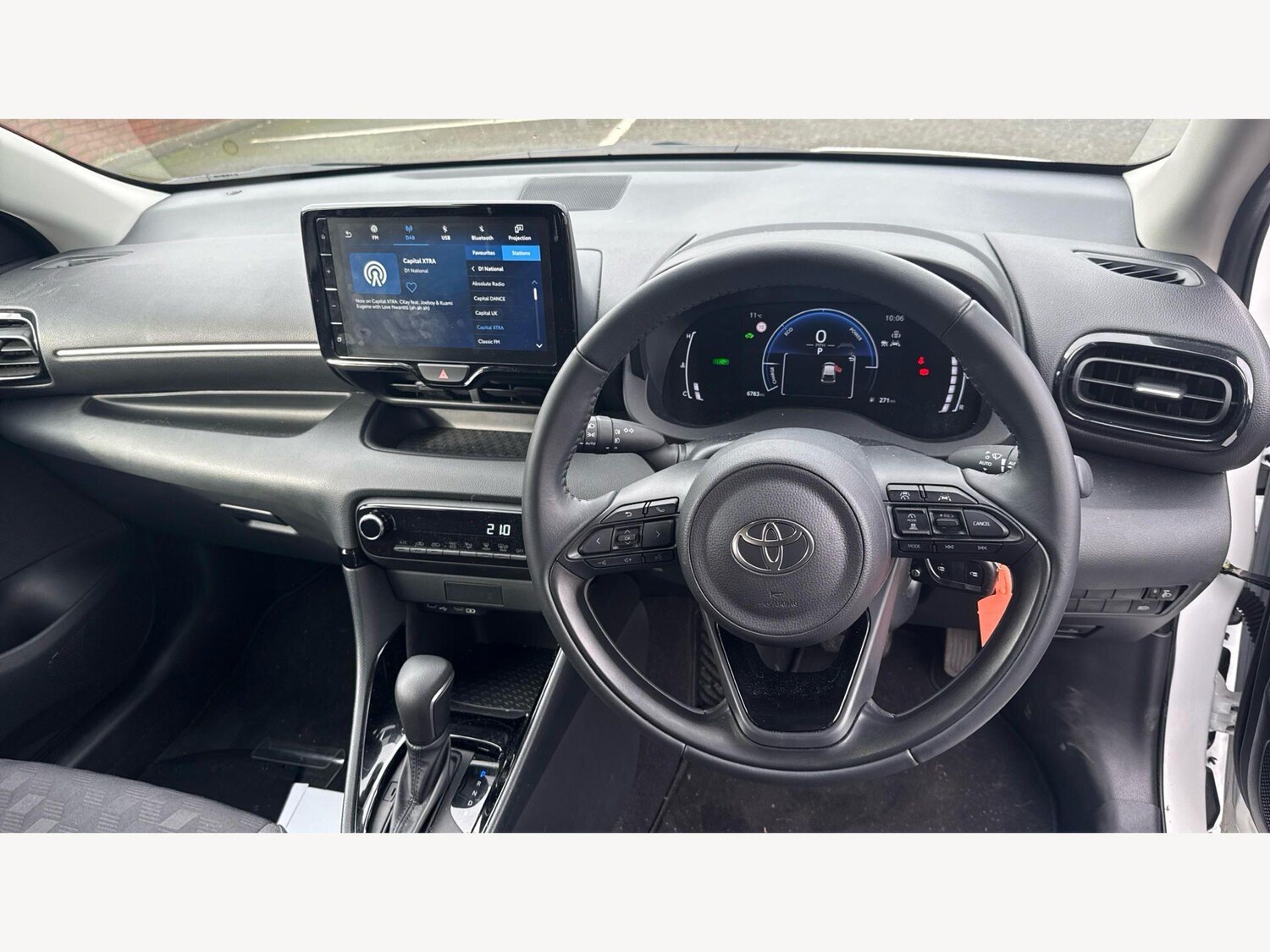 Used Toyota Yaris for sale - 77809164: Photo 8