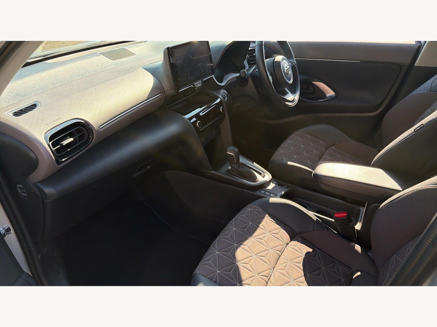 Used Toyota Yaris Cross for sale - 78135585: Photo 12