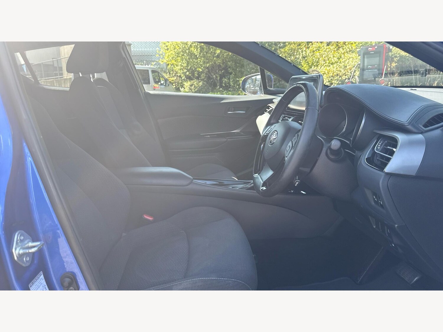 Used Toyota C-HR 2018 for sale - 76199796: Photo 13
