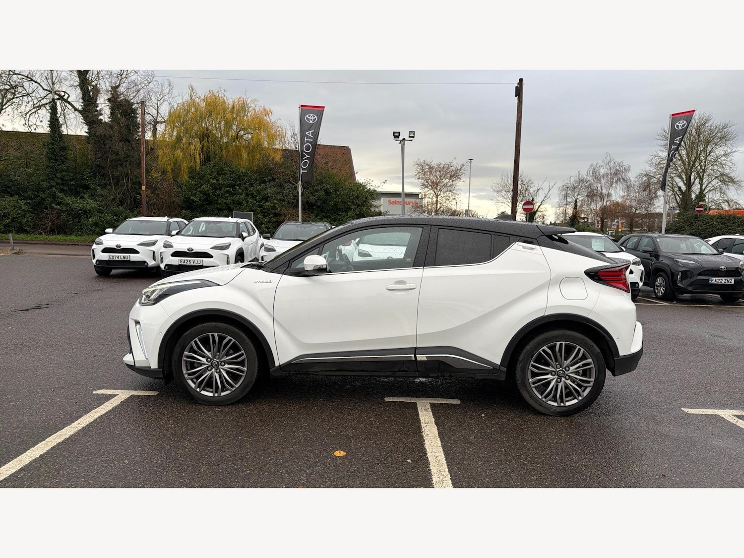 Used Toyota C-HR 2021 for sale - 76898800: Photo 19