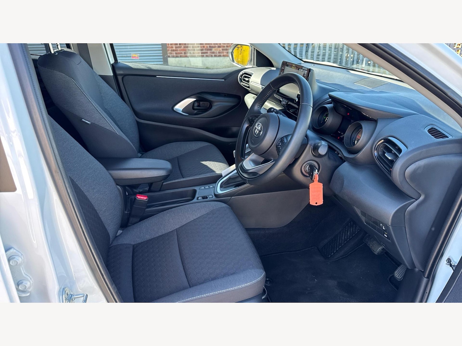 Used Toyota Yaris 2024 for sale - 76370602: Photo 13