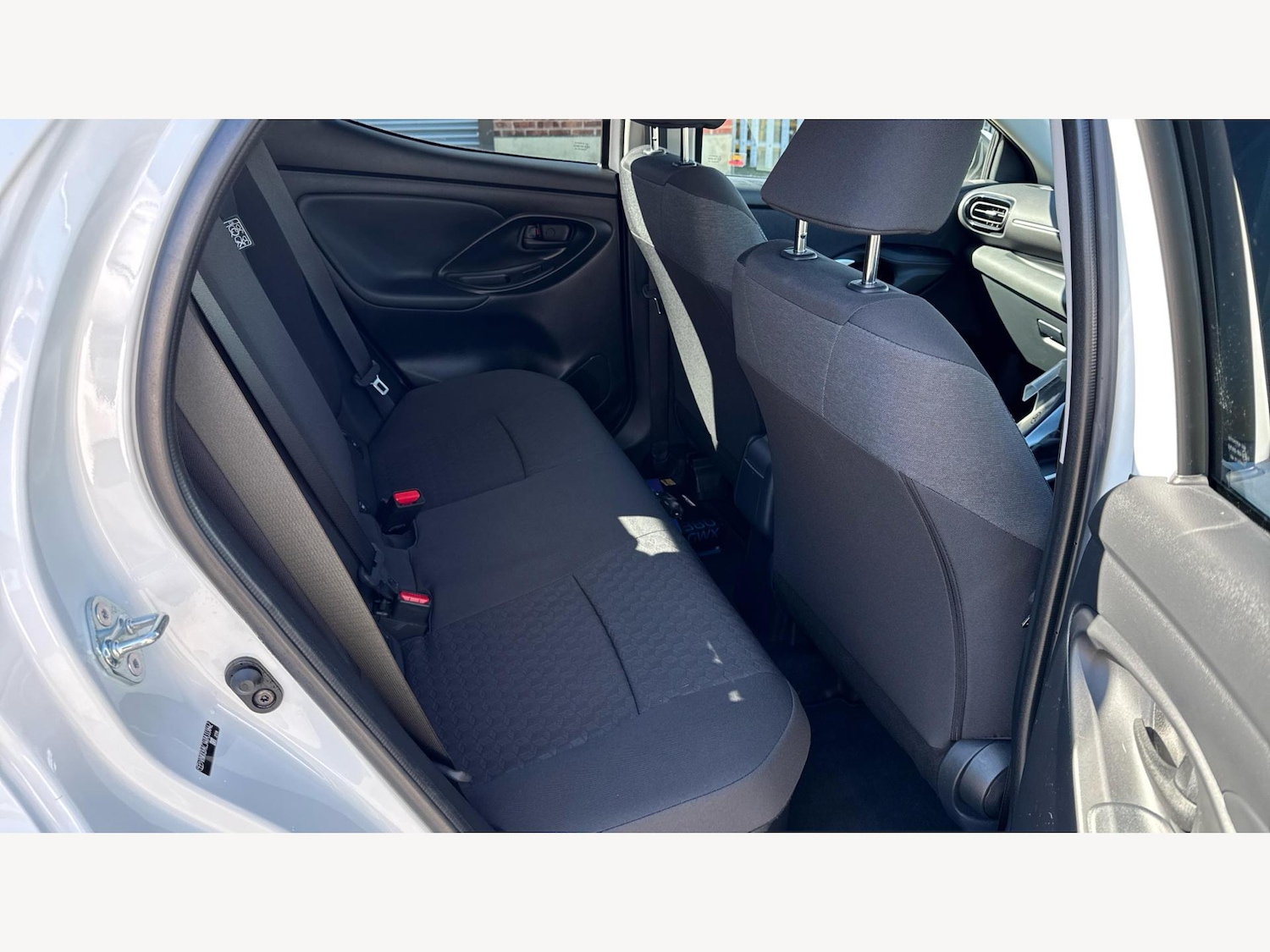 Used Toyota Yaris 2024 for sale - 76370602: Photo 14