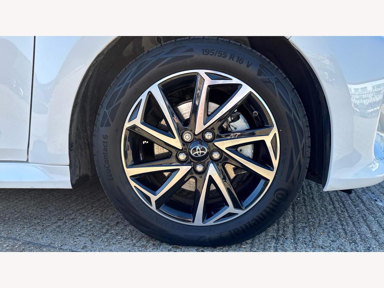 Used Toyota Yaris 2024 for sale - 76370602: Photo 20