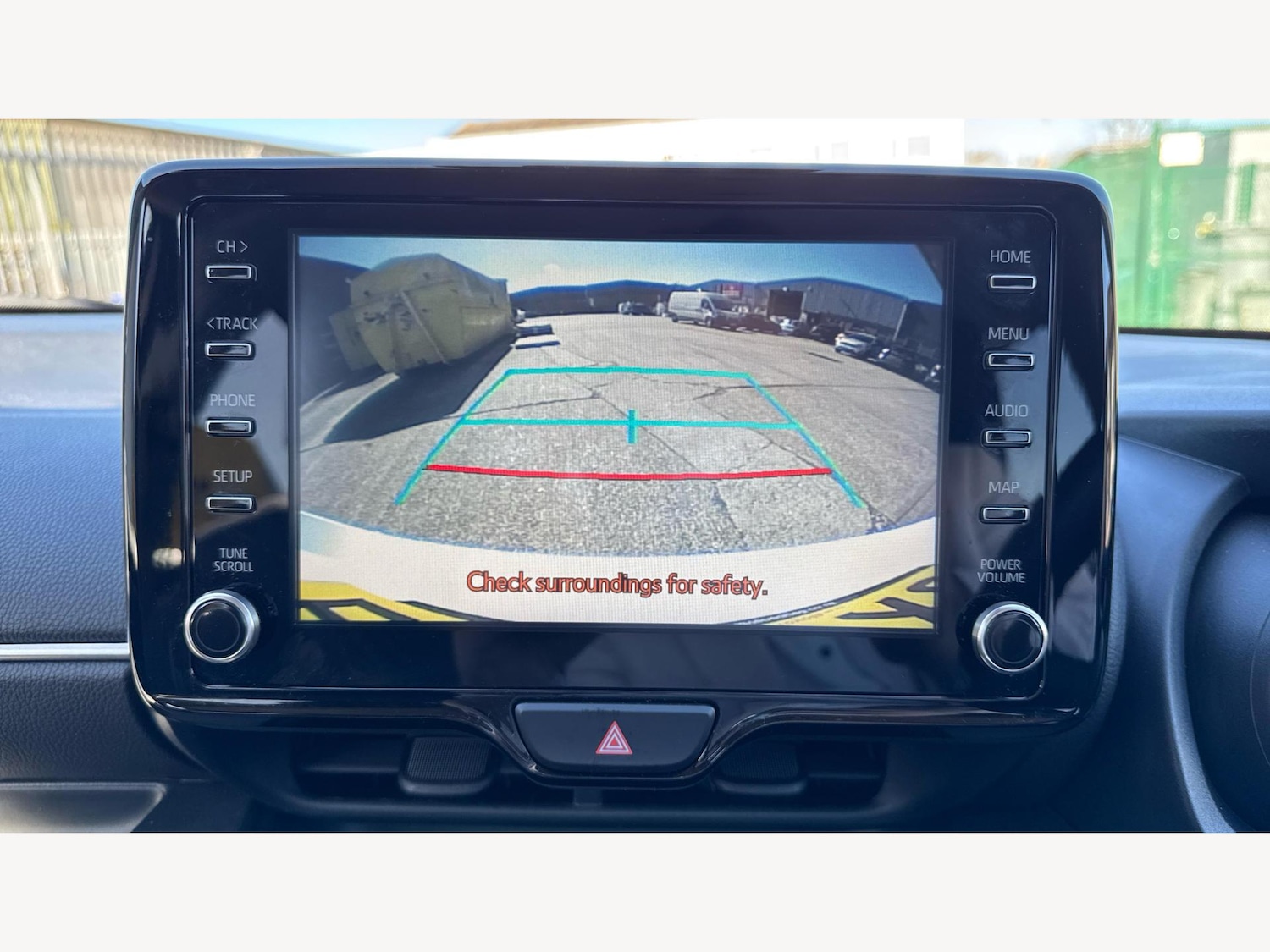 Used Toyota Yaris 2024 for sale - 76370602: Photo 23