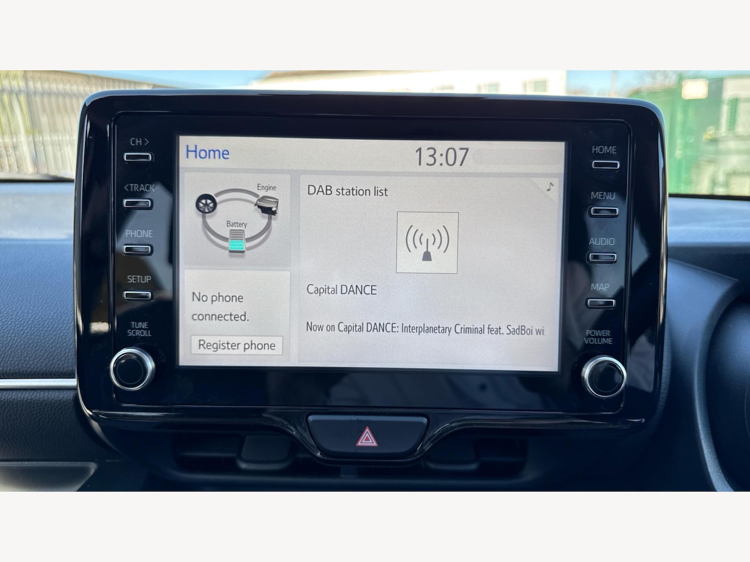 Used Toyota Yaris 2024 for sale - 76370602: Photo 9