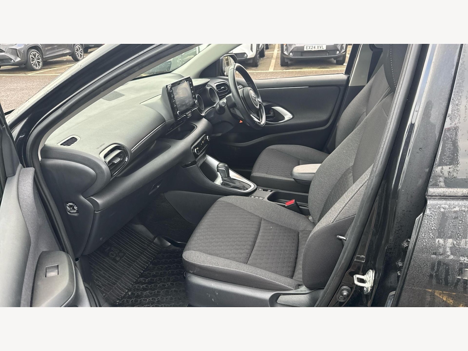 Used Toyota Yaris for sale - 77625952: Photo 12