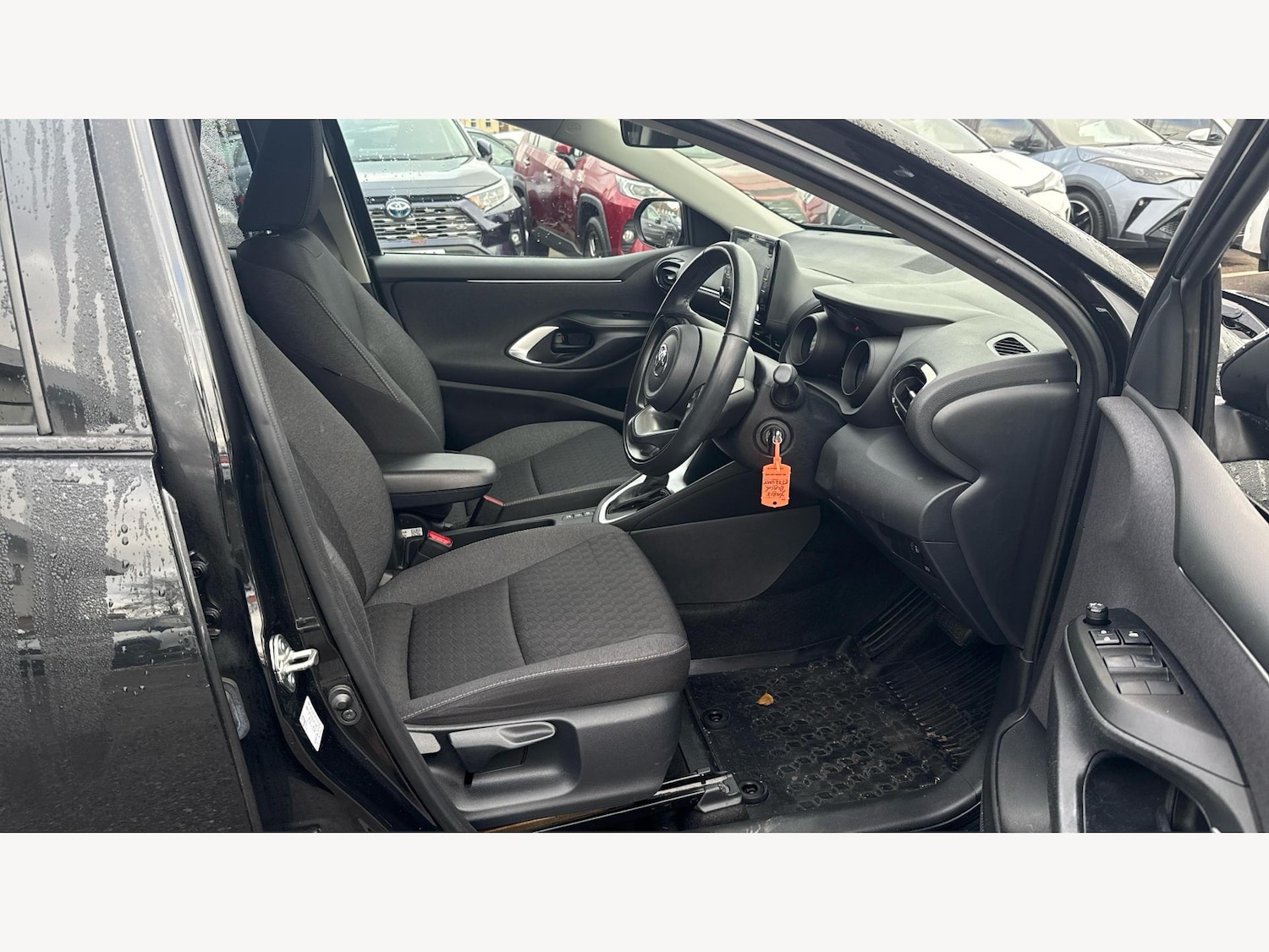 Used Toyota Yaris for sale - 77625952: Photo 13