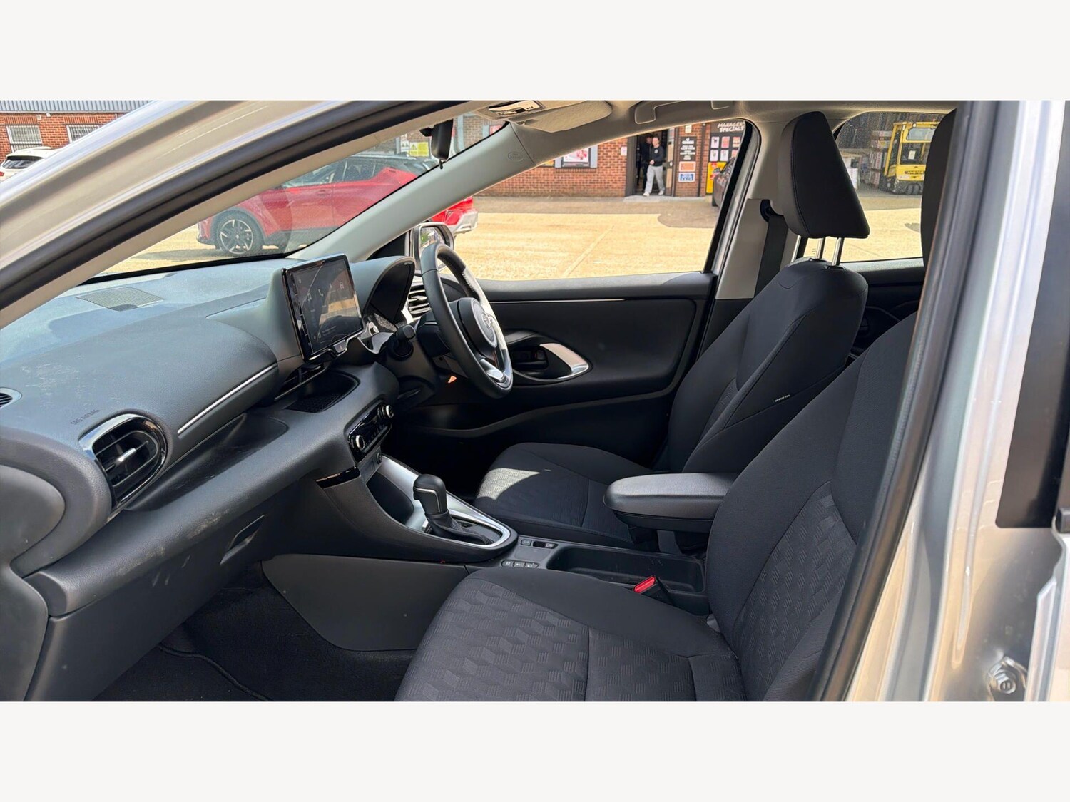 Used Toyota Yaris 2025 for sale - 77909117: Photo 12