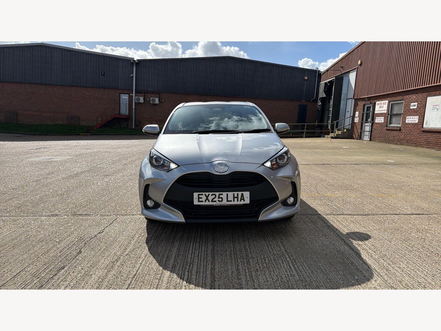 Used Toyota Yaris 2025 for sale - 77909117: Photo 17