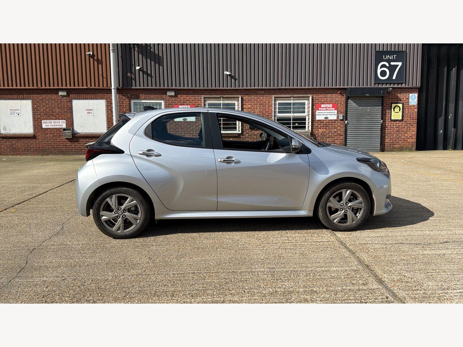 Used Toyota Yaris 2025 for sale - 77909117: Photo 18