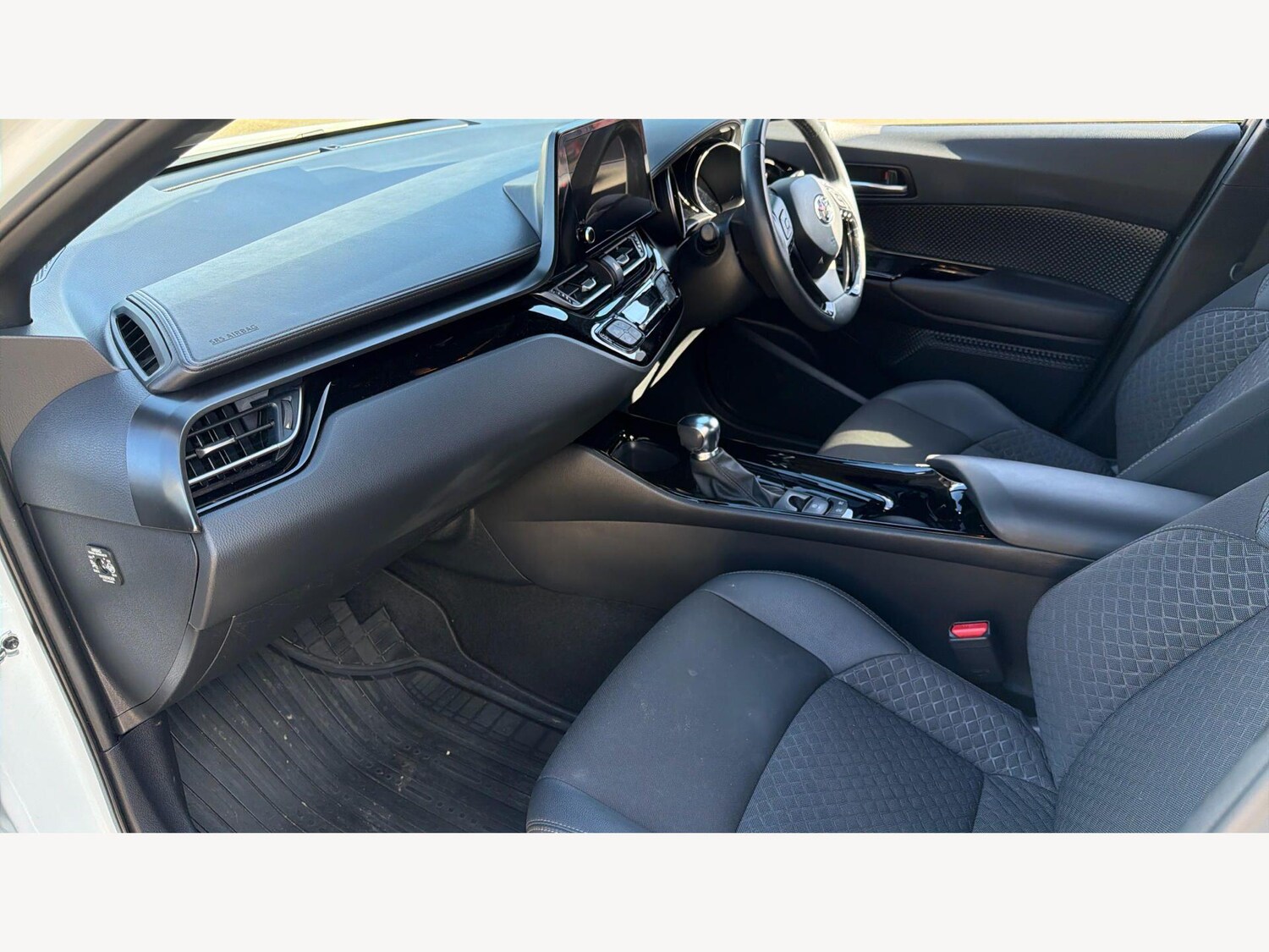 Used Toyota C-HR 2023 for sale - 77908713: Photo 12