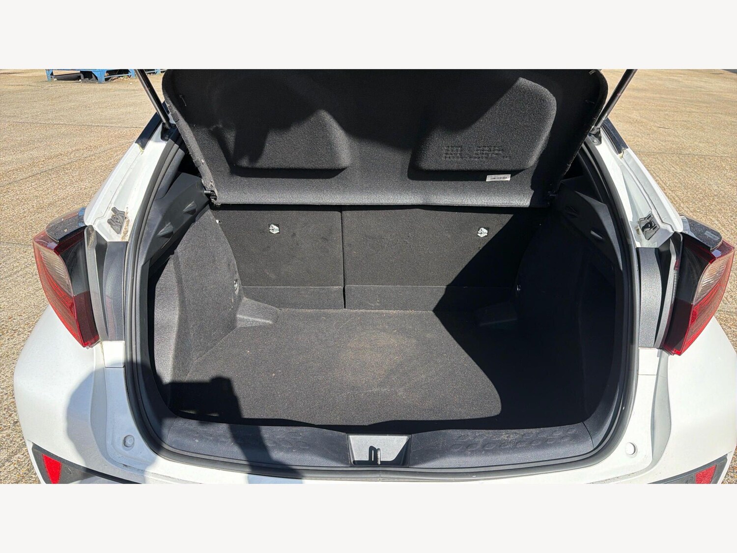 Used Toyota C-HR 2023 for sale - 77908713: Photo 16