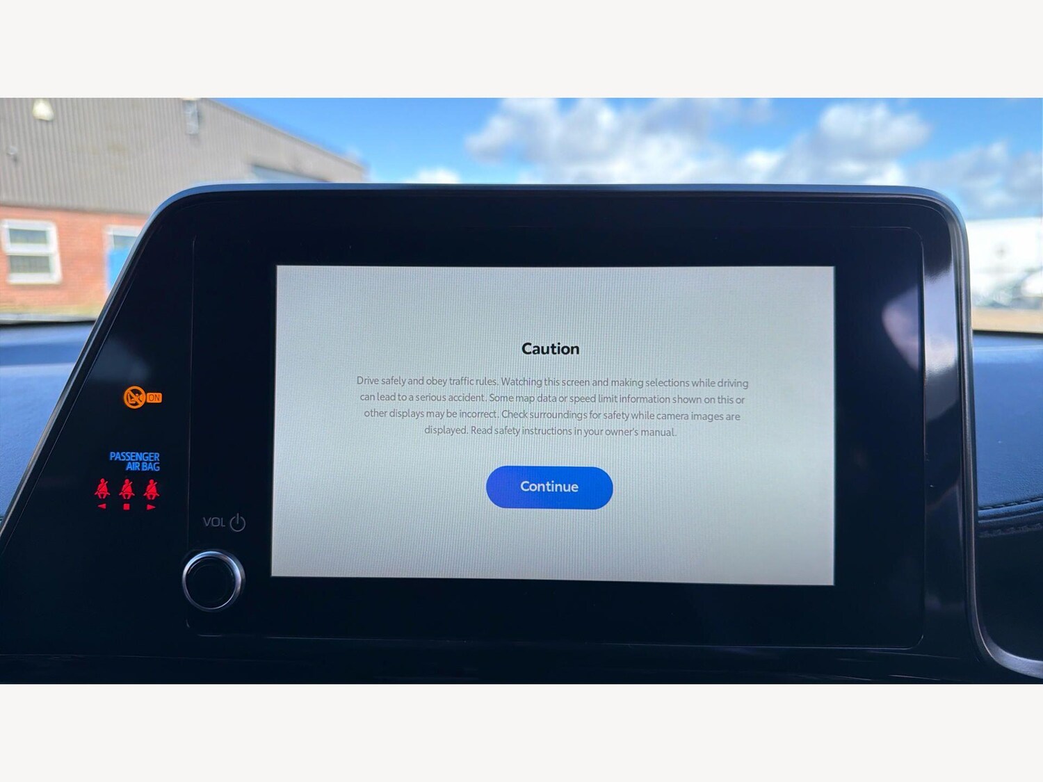 Used Toyota C-HR 2023 for sale - 77908713: Photo 9