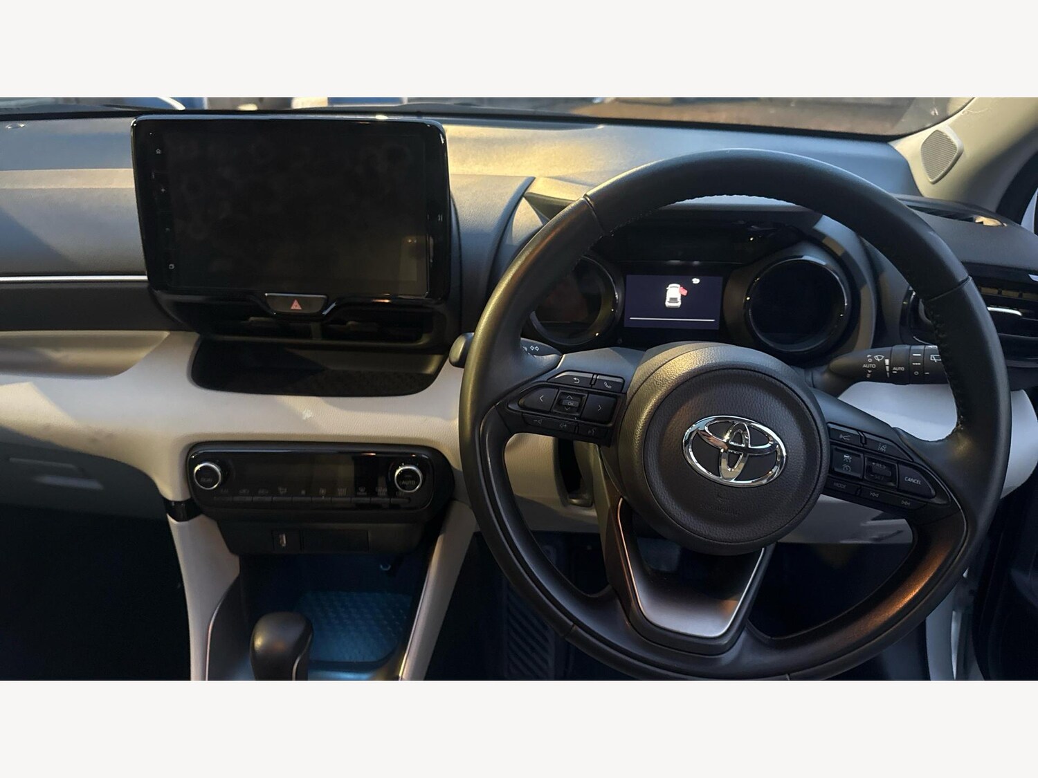 Used Toyota Yaris for sale - 77808865: Photo 10