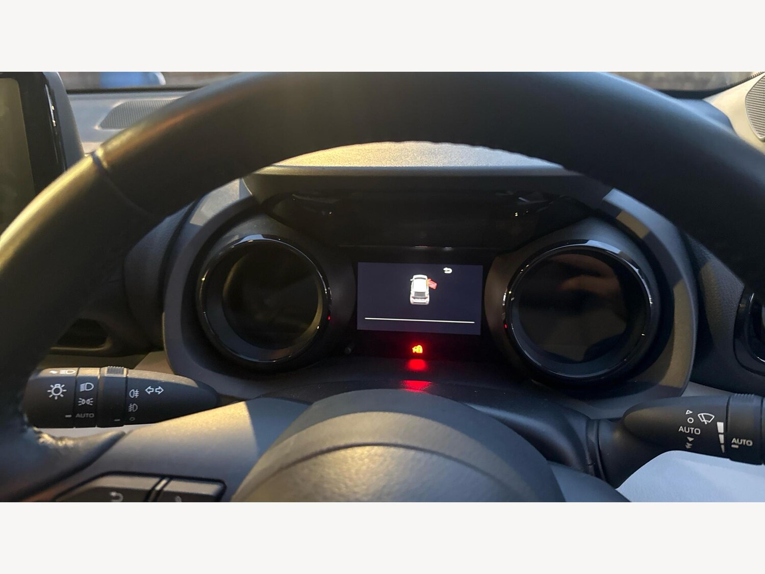 Used Toyota Yaris for sale - 77808865: Photo 11