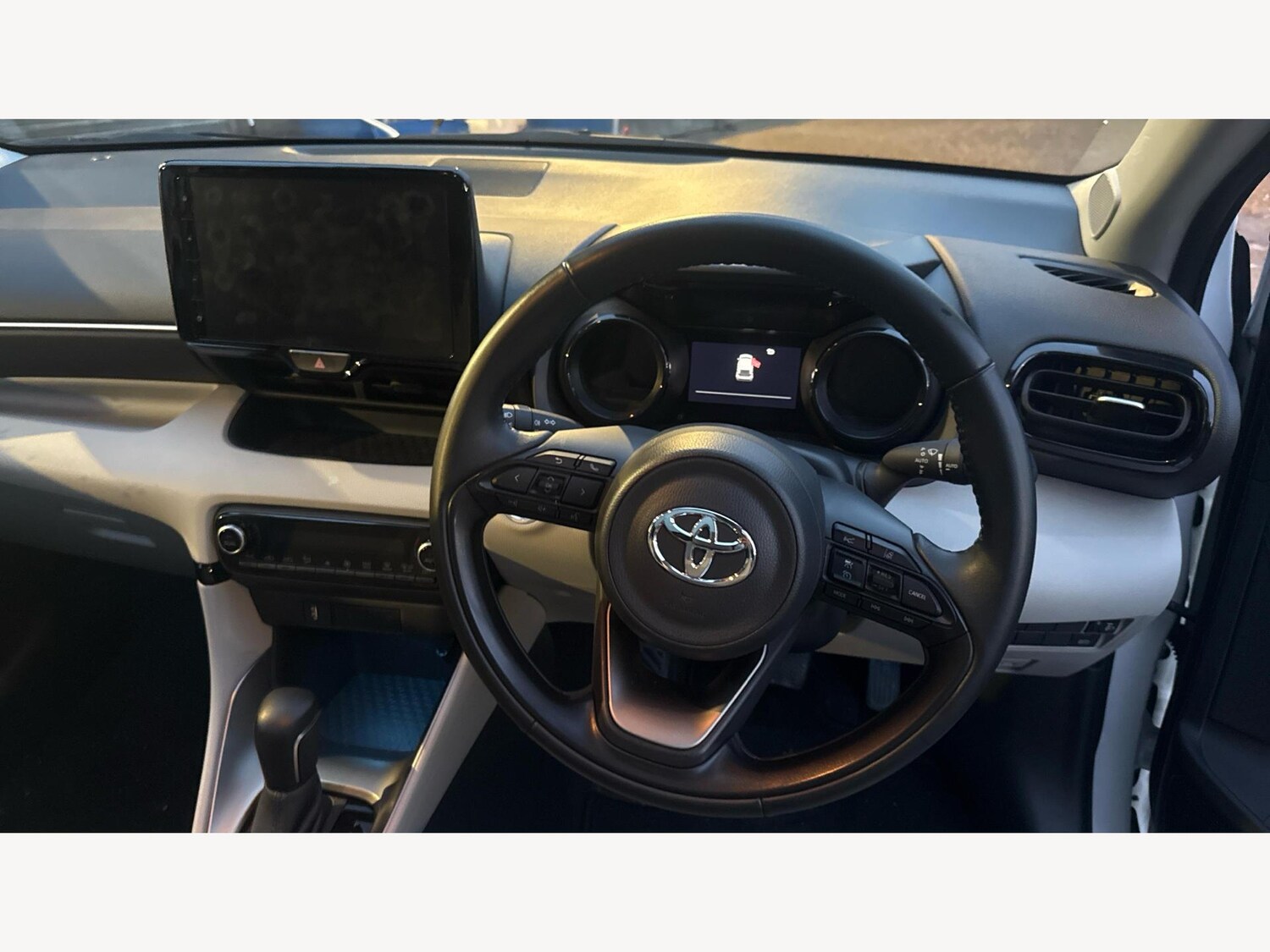Used Toyota Yaris for sale - 77808865: Photo 8