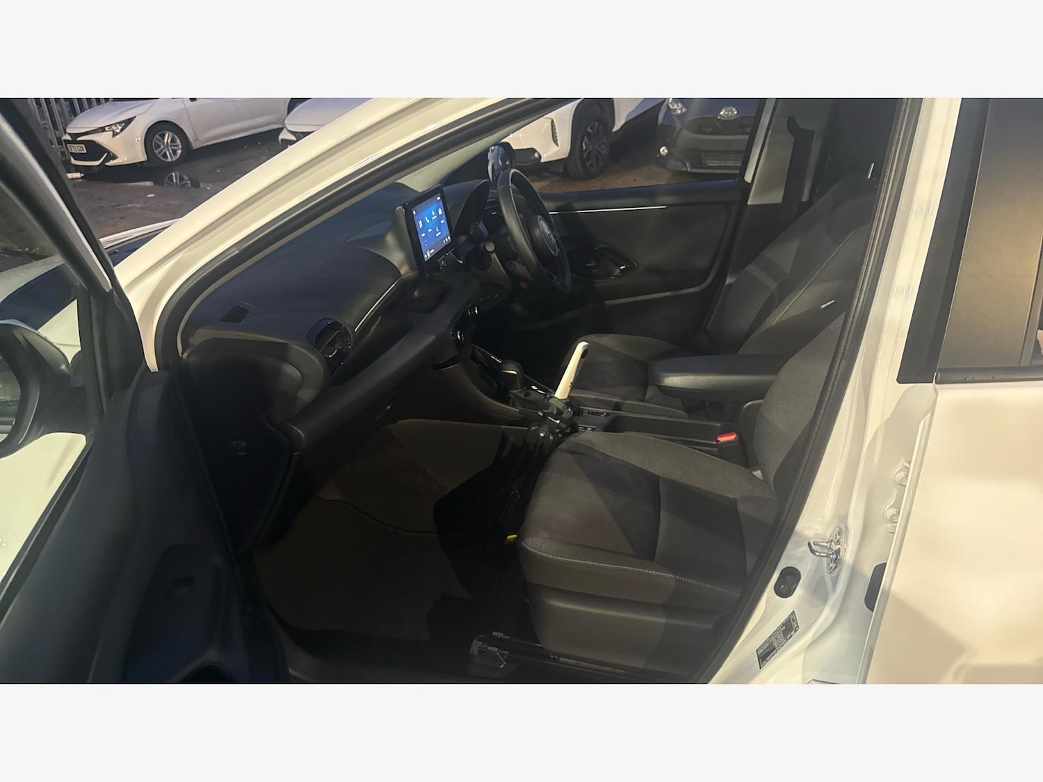 Used Toyota Yaris for sale - 77671284: Photo 12