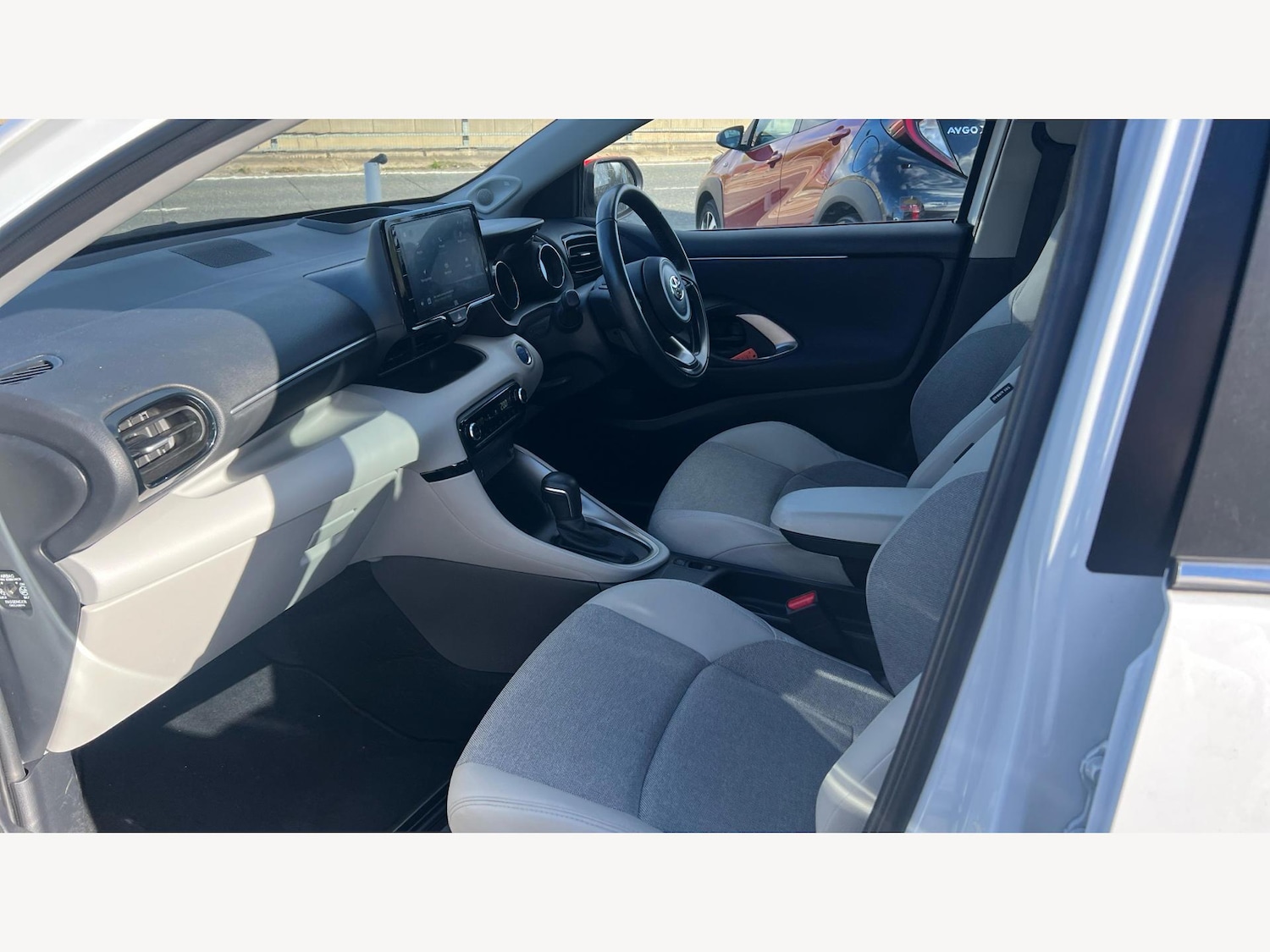 Used Toyota Yaris 2022 for sale - 76613309: Photo 12