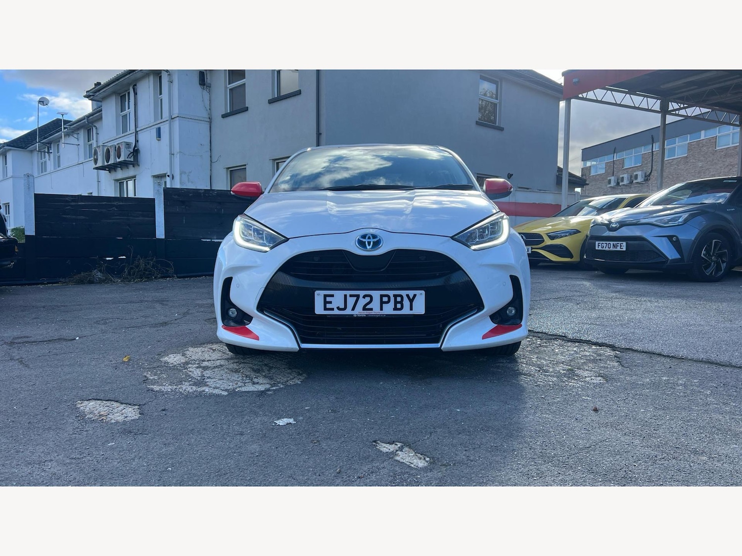 Used Toyota Yaris 2022 for sale - 76613309: Photo 17