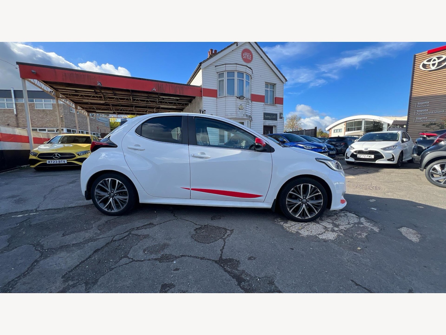 Used Toyota Yaris 2022 for sale - 76613309: Photo 18