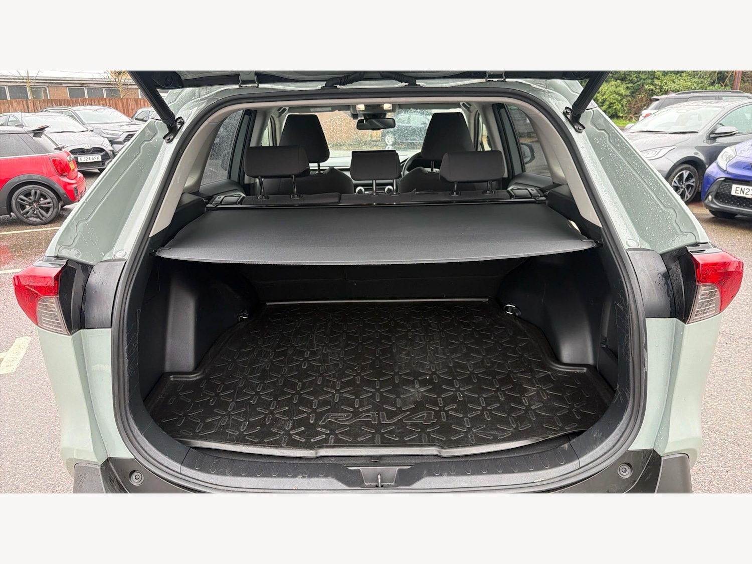 Used Toyota RAV4 2023 for sale - 77598889: Photo 16