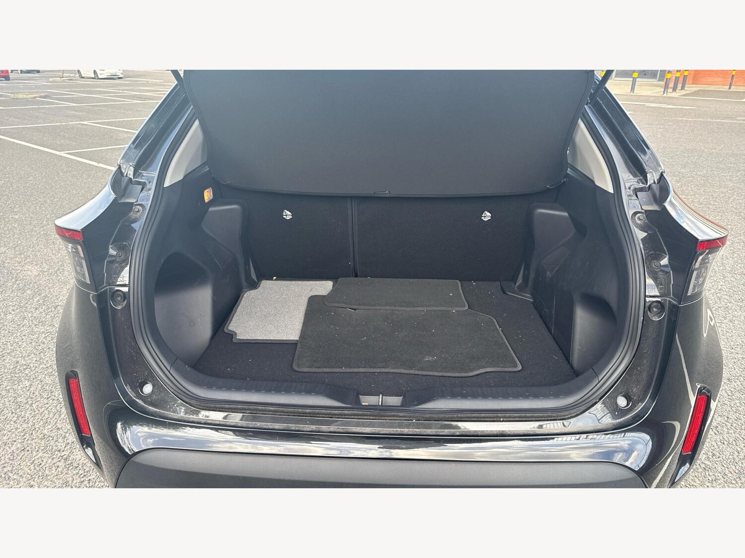 Used Toyota Yaris Cross 2024 for sale - 76259016: Photo 16