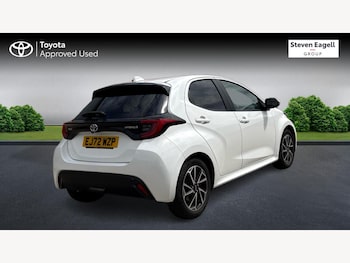 Used Toyota Yaris 2022 for sale - 75635109: Photo
