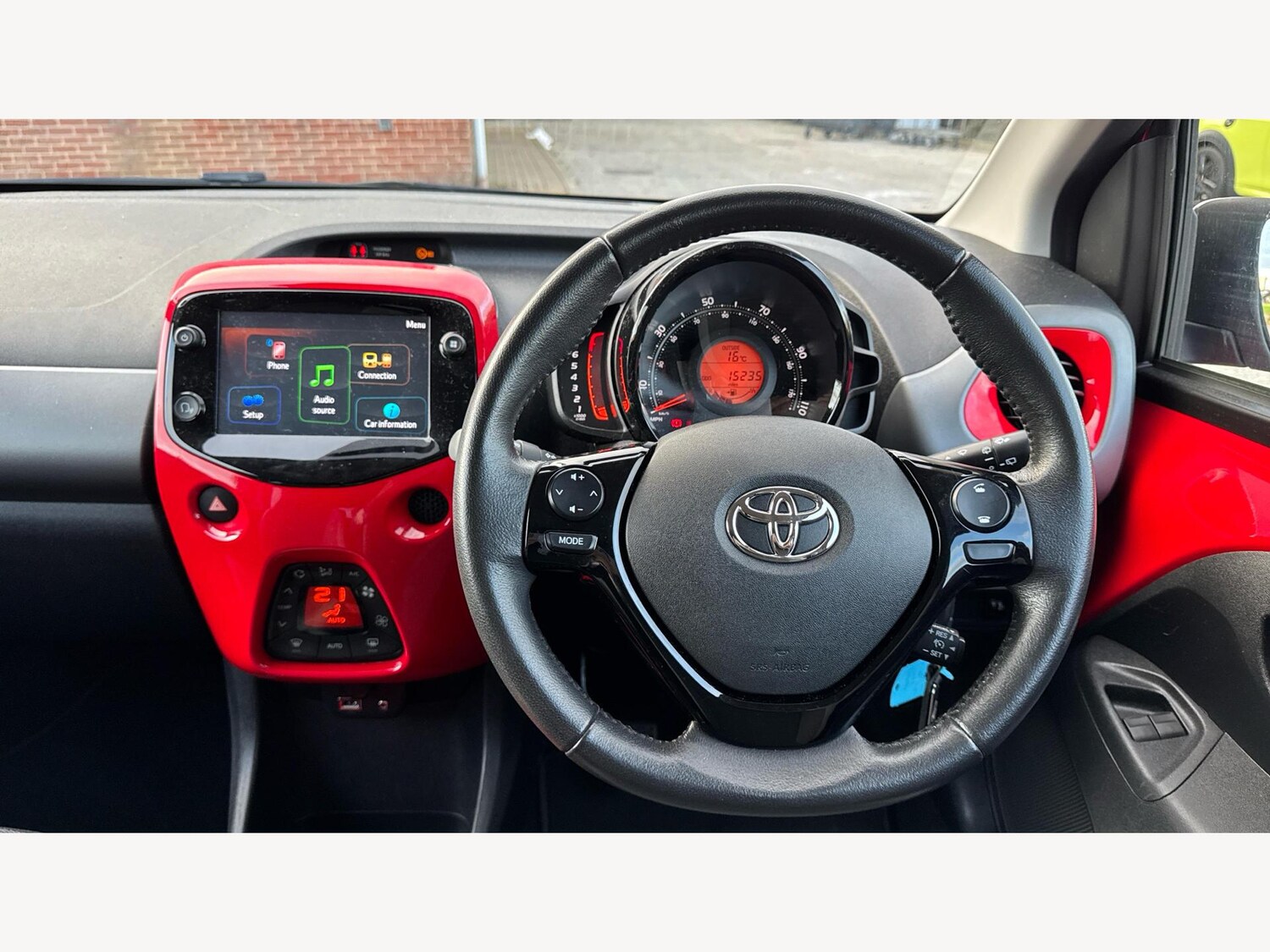 Used Toyota AYGO 2020 for sale - 76612935: Photo 8