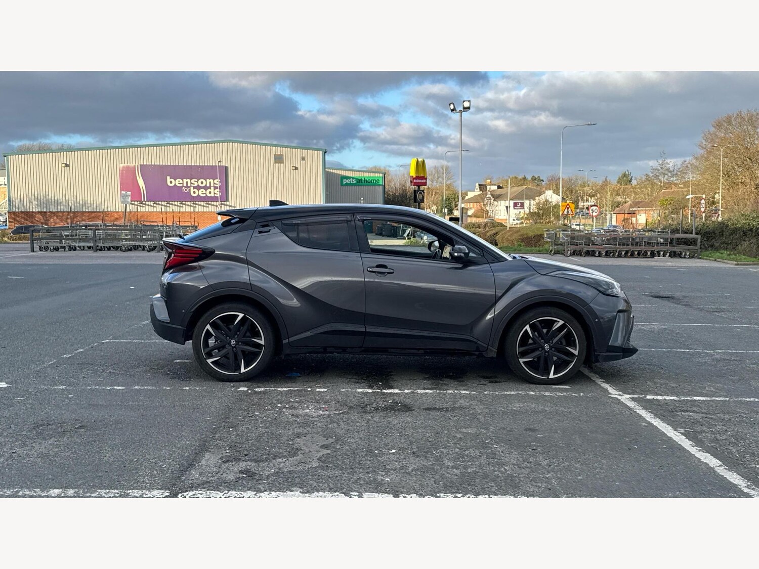Used Toyota C-HR 2023 for sale - 77599118: Photo 18